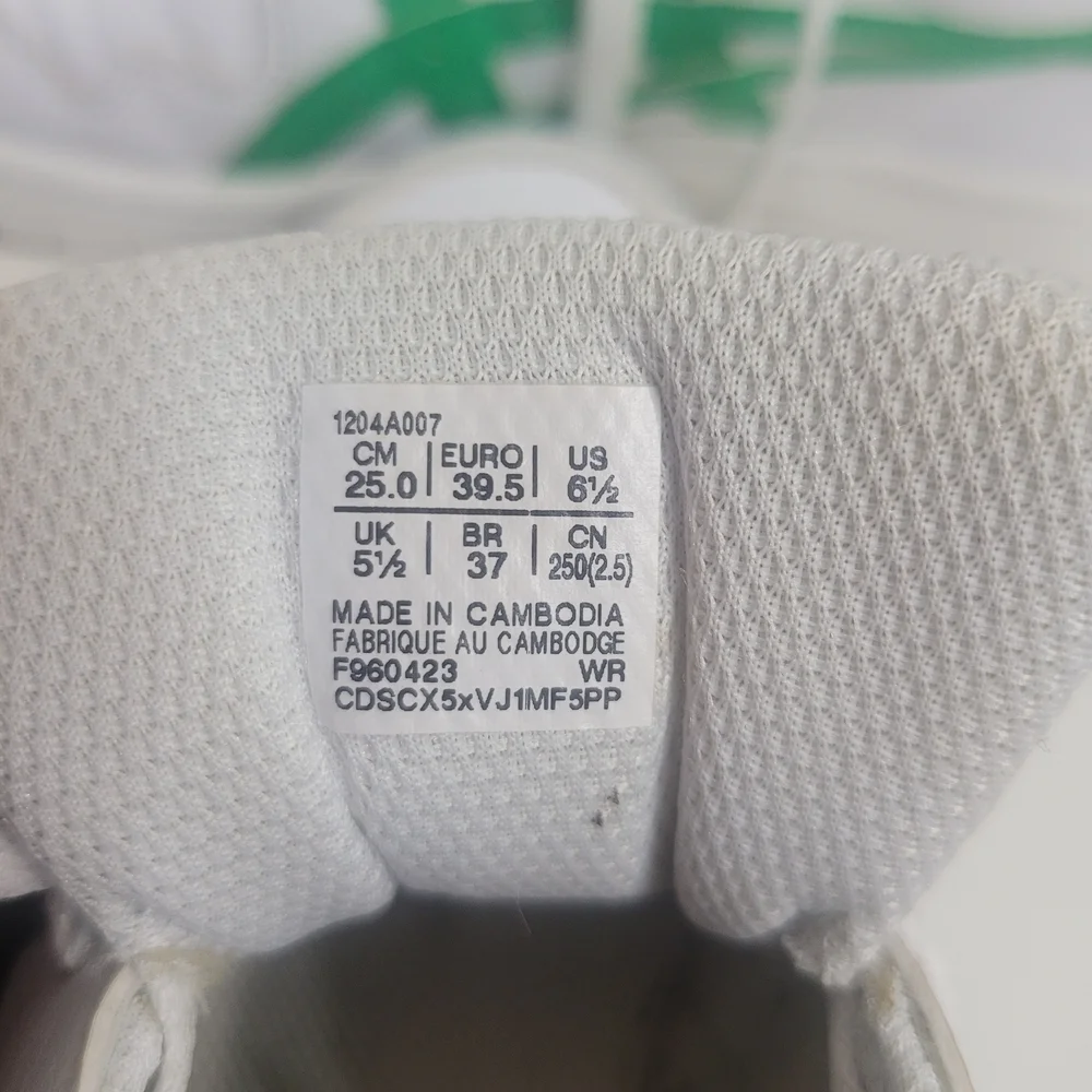 Asics Japan S White Sneakers with Blue and Green Accents Unisex  EUR39.5/ US6.5